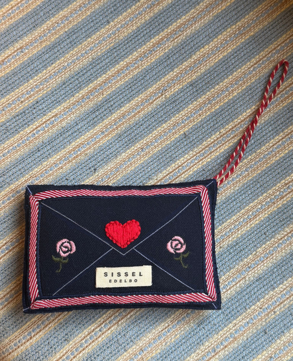 Sissel Edelbo: Christmas Letter Ornament Santa