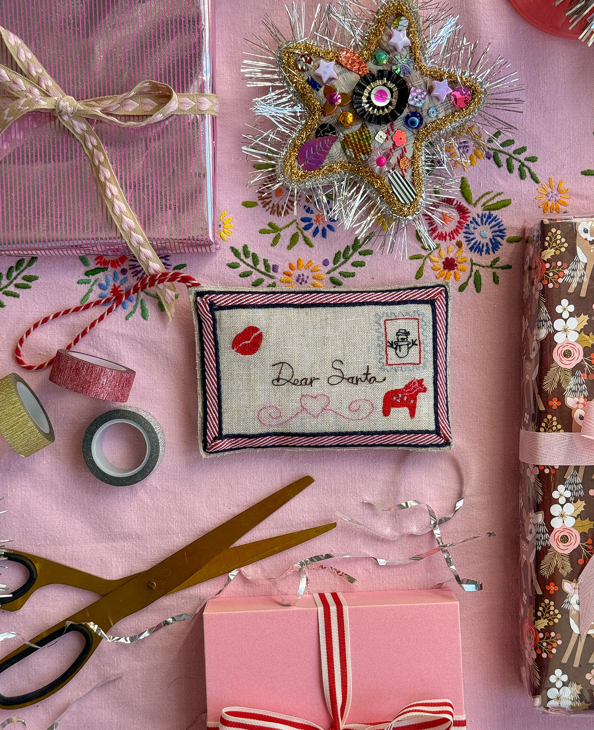 Sissel Edelbo: Christmas Letter Ornament Santa