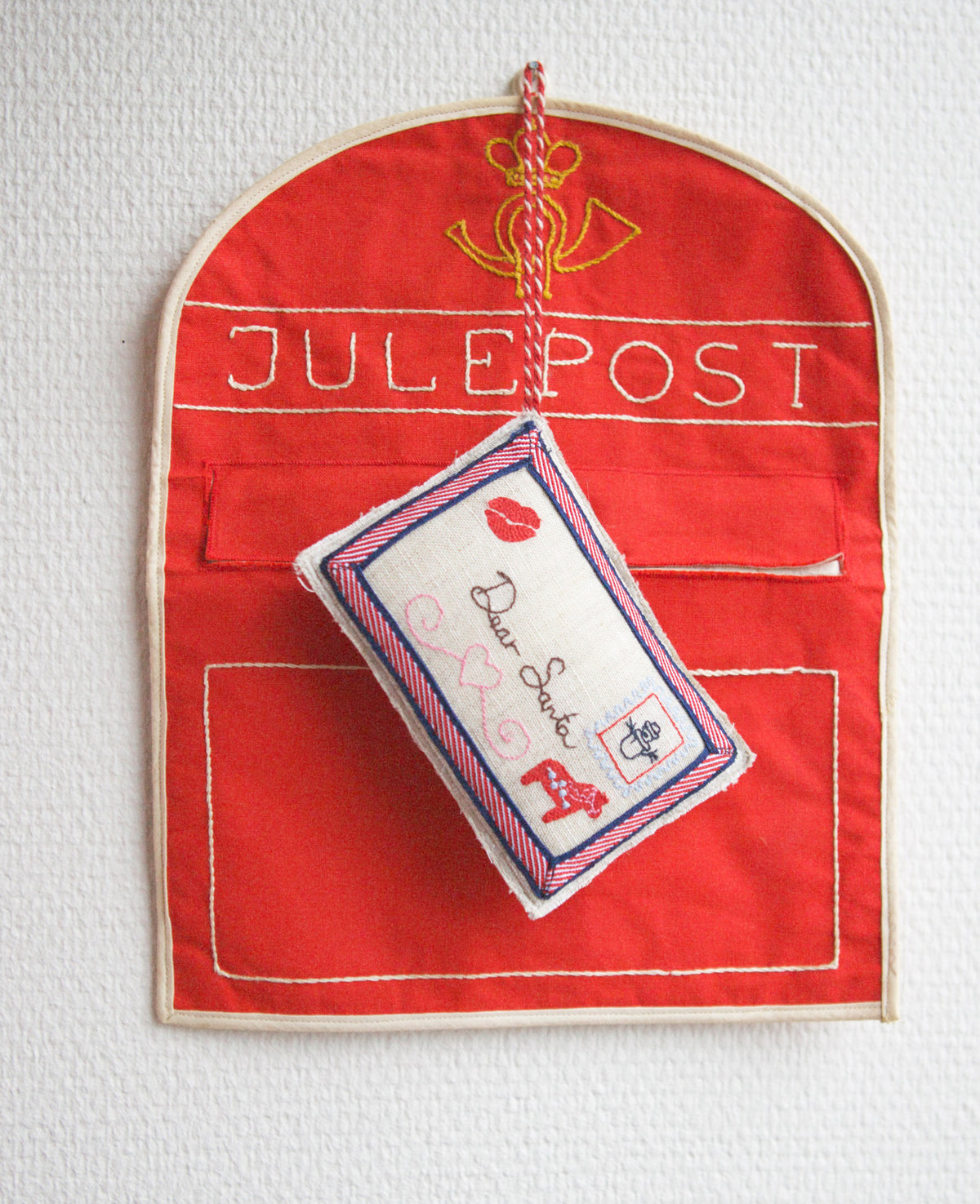 Sissel Edelbo: Christmas Letter Ornament Santa