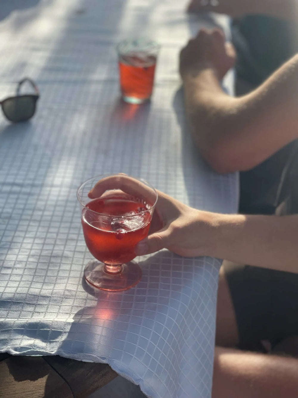 concave-vinglas-wineglasses-stilleben